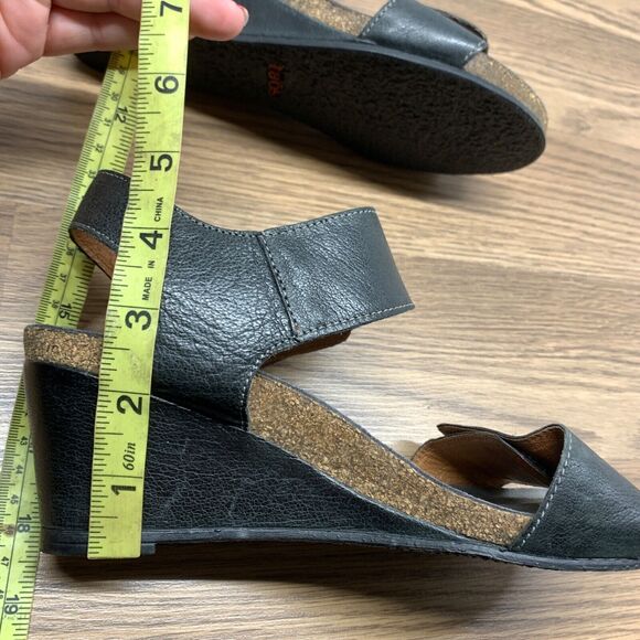 Taos Carousel 2 Floral Sandals Black Metallic Silver 38 USA 7 - 7.5 Wedge Sadals - Picture 11 of 13